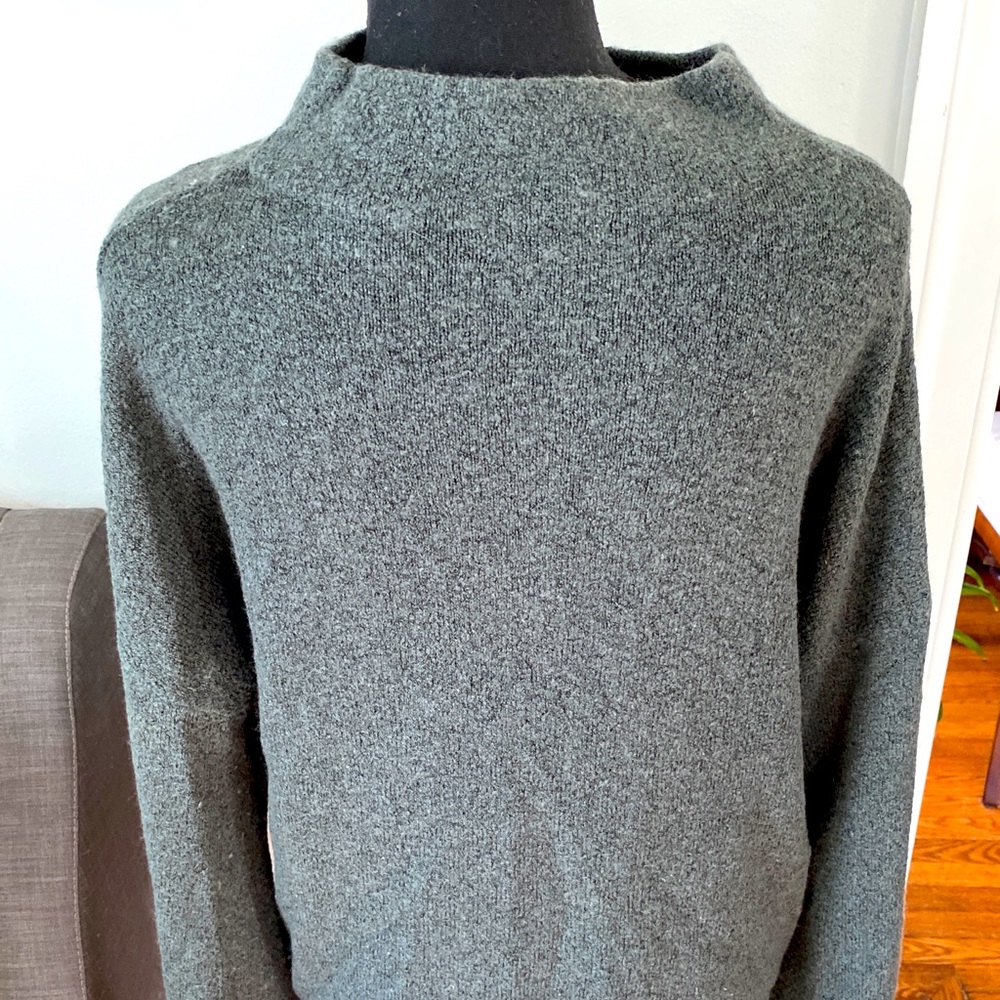 Boucle Mock turtleneck sweater